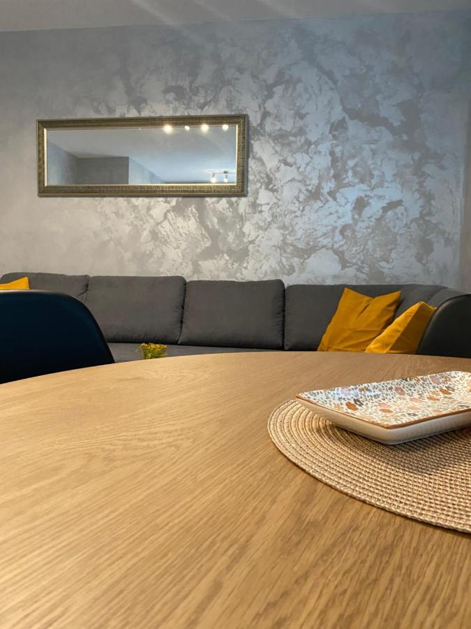 Maja Apartman Dunajská Streda Exterior foto